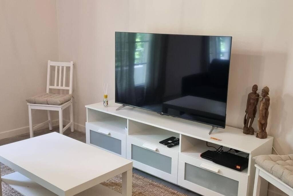 2 Pieces Au Centre D'Antibes. Apartment Exterior photo
